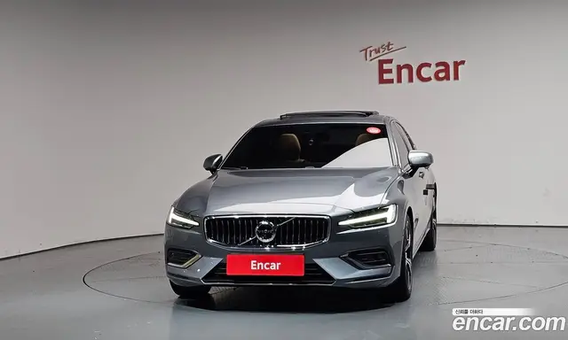 Volvo S60 2019 2.0 автомат (гидро), миниатюра 3