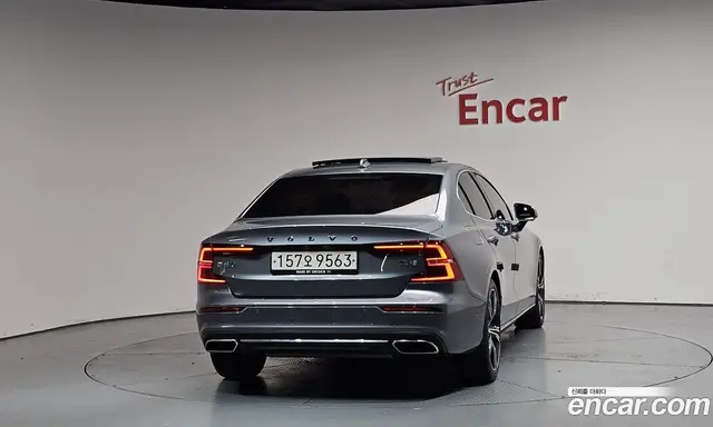 Volvo S60 2019 2.0 автомат (гидро), миниатюра 4