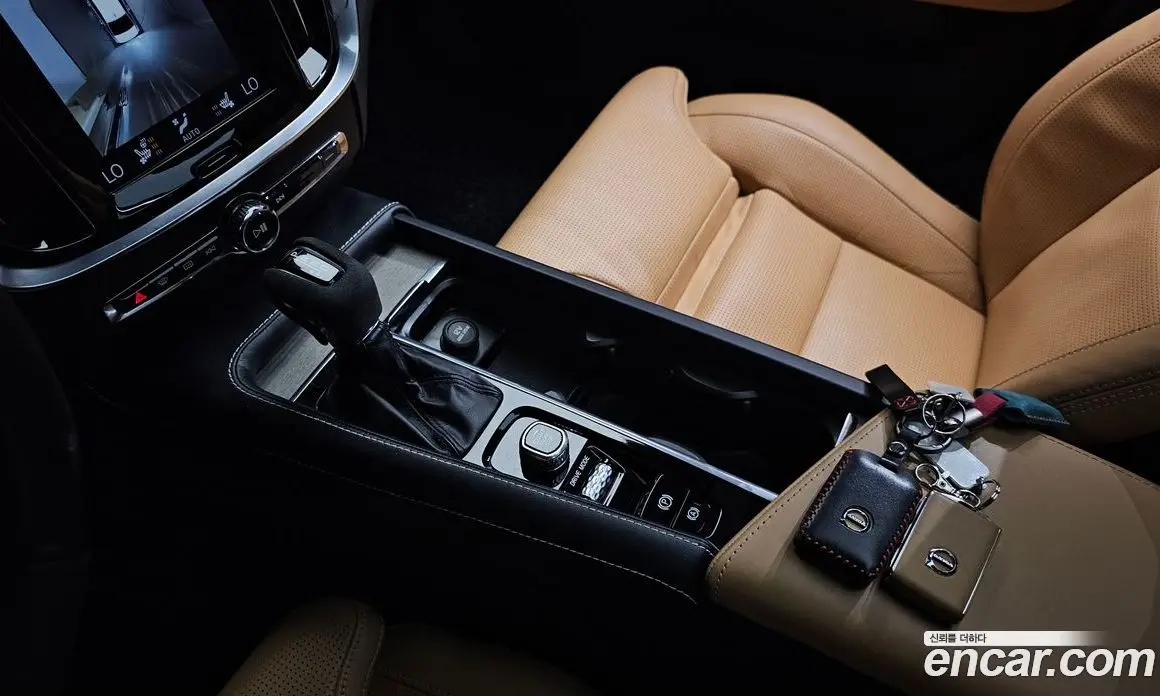 Volvo S60 2019 2.0 автомат (гидро), фото 9