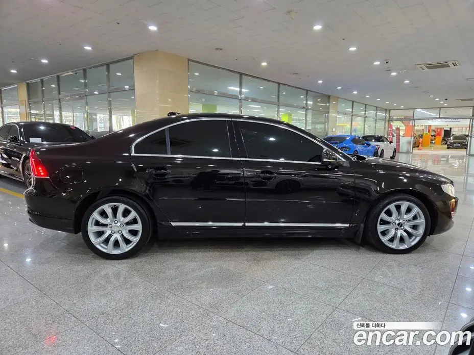 Volvo S80 2016 2.0 автомат (гидро), фото 5 Volvo S80 2016 2.0 автомат (гидро), фото 5