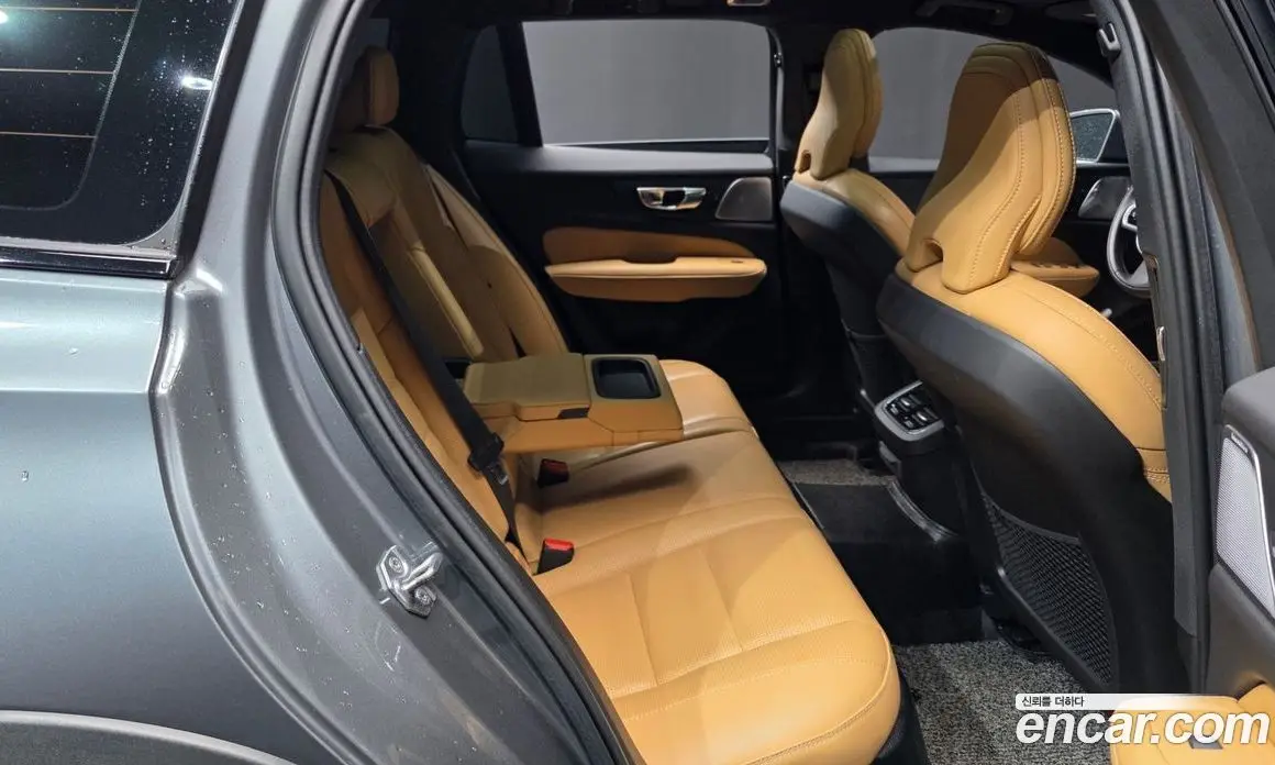 Volvo V60 2019 2.0 автомат (гидро), фото 12 Volvo V60 2019 2.0 автомат (гидро), фото 12