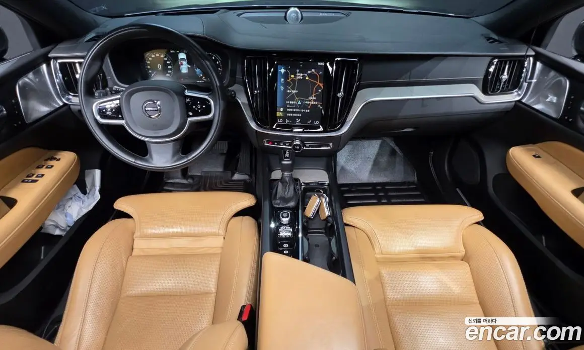 Volvo V60 2019 2.0 автомат (гидро), фото 7 Volvo V60 2019 2.0 автомат (гидро), фото 7