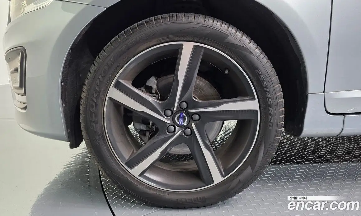 Volvo XC60 2015 3.0 автомат (гидро), фото 5