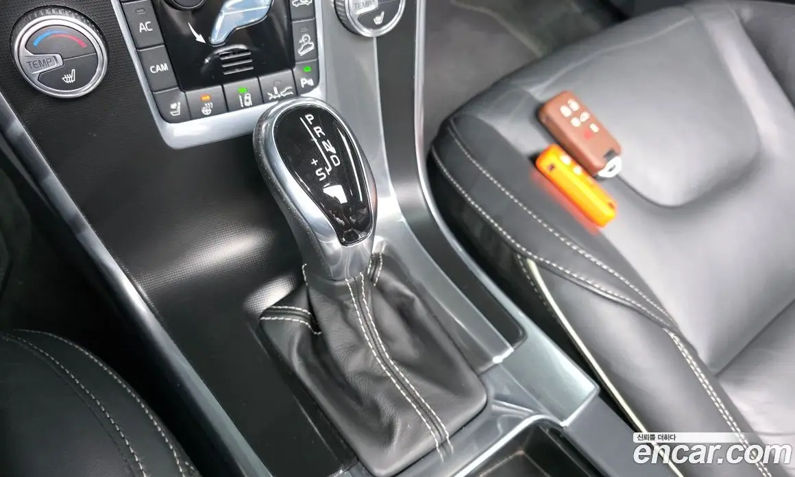 Volvo XC60 2015 3.0 автомат (гидро), фото 9