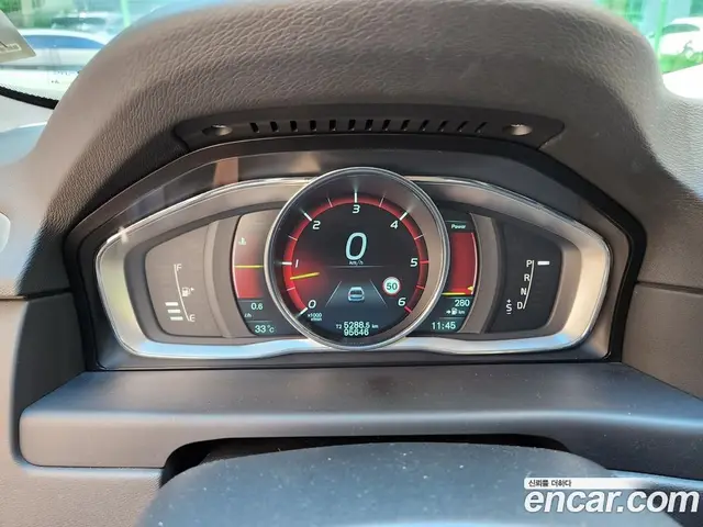 Volvo XC70 2014 2.4 автомат (гидро), миниатюра 8