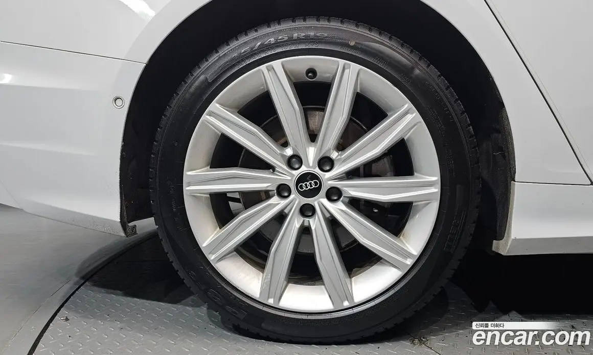 Audi A6 2021 3.0 автомат (гидро), фото 5 Audi A6 2021 3.0 автомат (гидро), фото 5