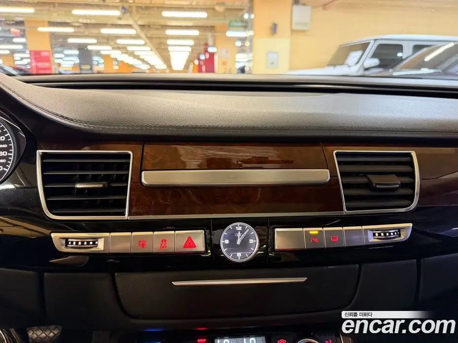 Audi A8 2012 4.2 автомат (гидро), фото 17 Audi A8 2012 4.2 автомат (гидро), фото 17