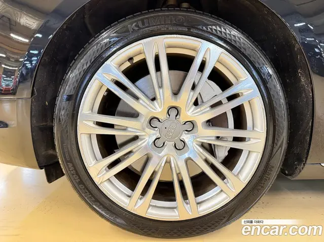 Audi A8 2012 4.2 автомат (гидро), миниатюра 5 Audi A8 2012 4.2 автомат (гидро), миниатюра 5