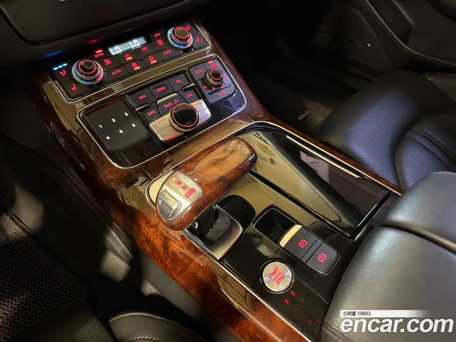 Audi A8 2012 4.2 автомат (гидро), фото 9 Audi A8 2012 4.2 автомат (гидро), фото 9