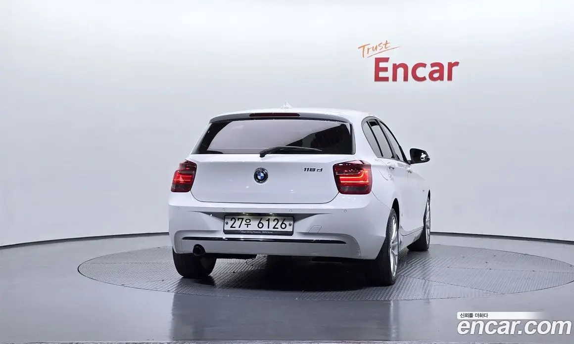BMW 1 серия 2015 2.0 автомат (гидро), фото 4 BMW 1 серия 2015 2.0 автомат (гидро), фото 4