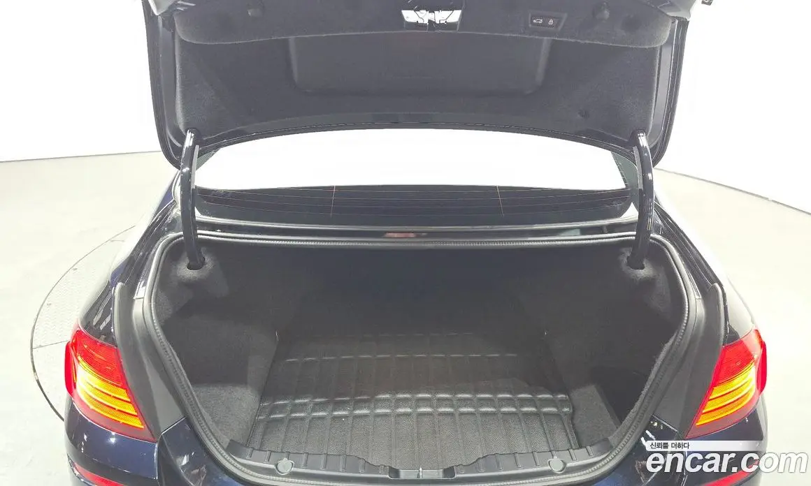 BMW 5 серия 2016 2.0 автомат (гидро), фото 20