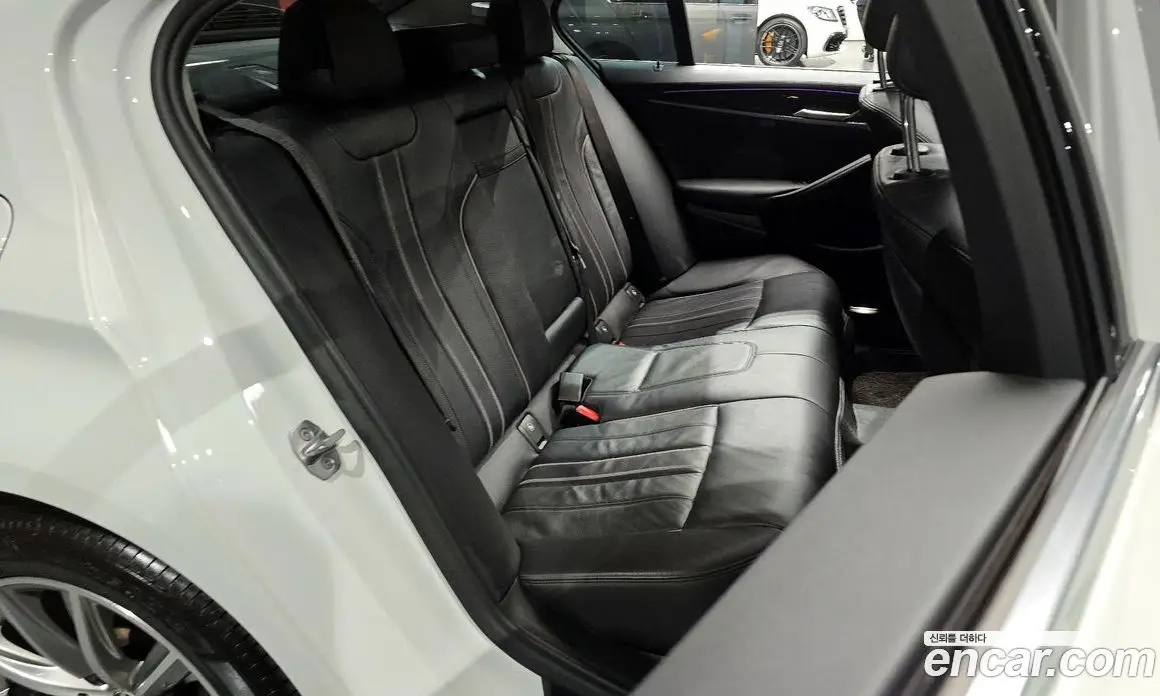 BMW 5 серия 2018 2.0 автомат (гидро), фото 12