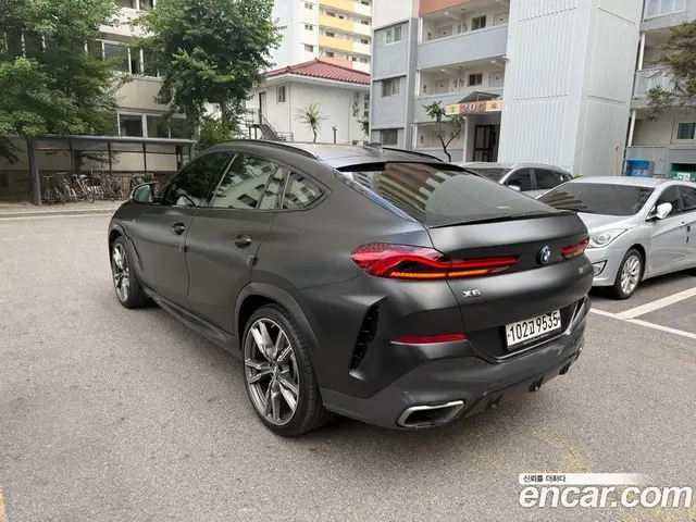 BMW X6 2020 4.4 автомат (гидро), миниатюра 2
