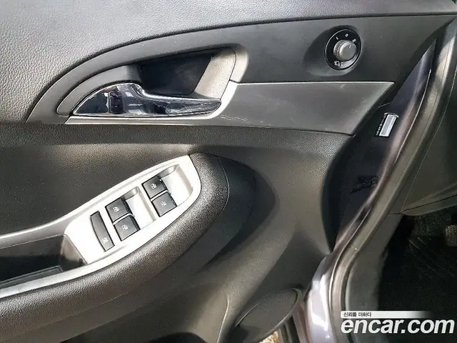 Chevrolet Orlando 2012 2.0 автомат (гидро), миниатюра 11