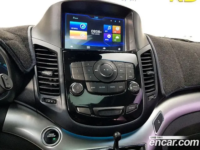 Chevrolet Orlando 2012 2.0 автомат (гидро), миниатюра 12