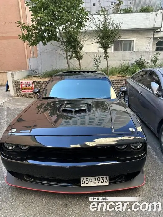 Dodge Challenger, 2016, 82 000 км Dodge Challenger, 2016, 82 000 км