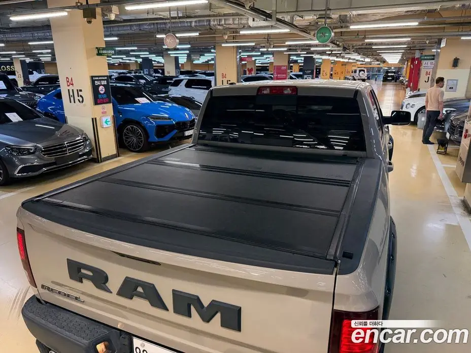 Dodge Ram Pick Up 2017 5.7 автомат (гидро), фото 18