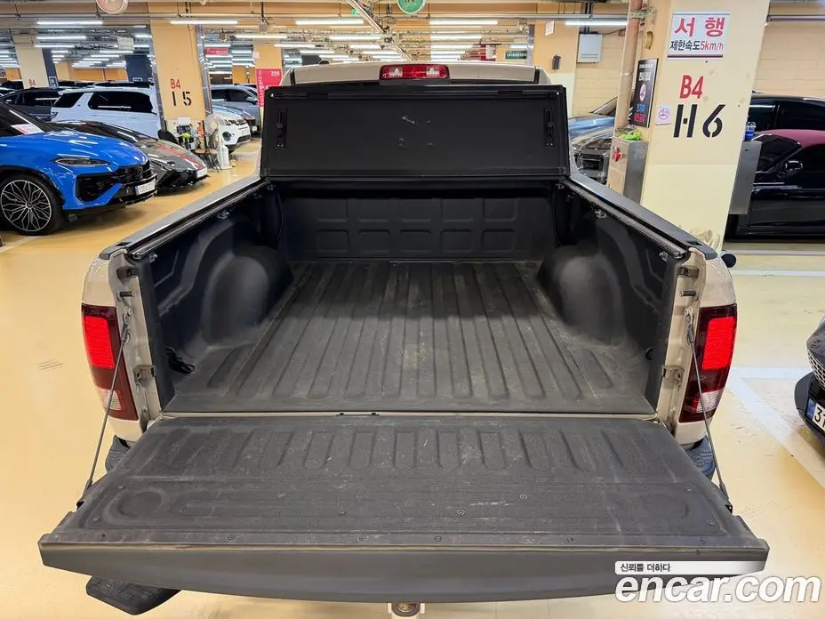 Dodge Ram Pick Up 2017 5.7 автомат (гидро), фото 19