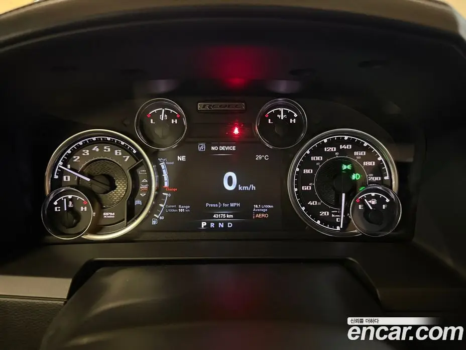 Dodge Ram Pick Up 2017 5.7 автомат (гидро), фото 8