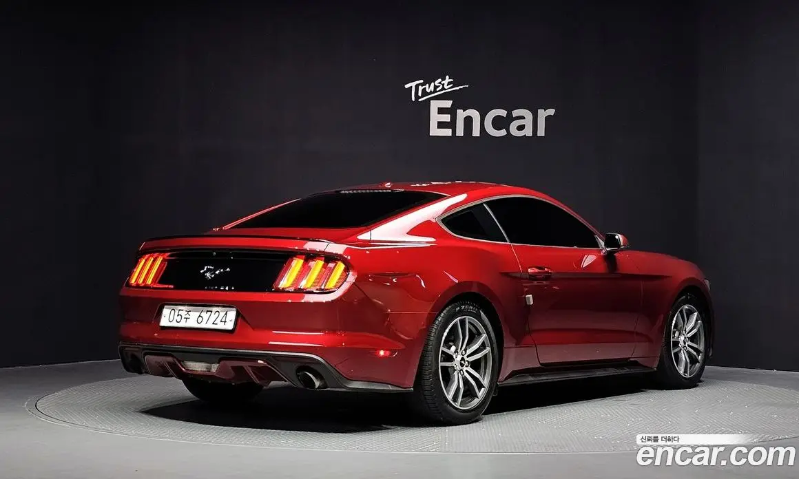 Ford Mustang 2015 2.3 автомат (гидро), фото 2 Ford Mustang 2015 2.3 автомат (гидро), фото 2