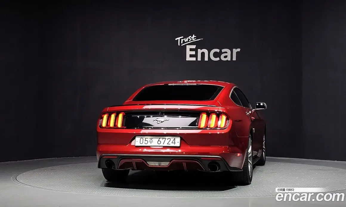 Ford Mustang 2015 2.3 автомат (гидро), фото 4 Ford Mustang 2015 2.3 автомат (гидро), фото 4
