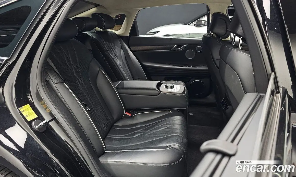 Genesis G80 2023 0.2 автомат (гидро), фото 11