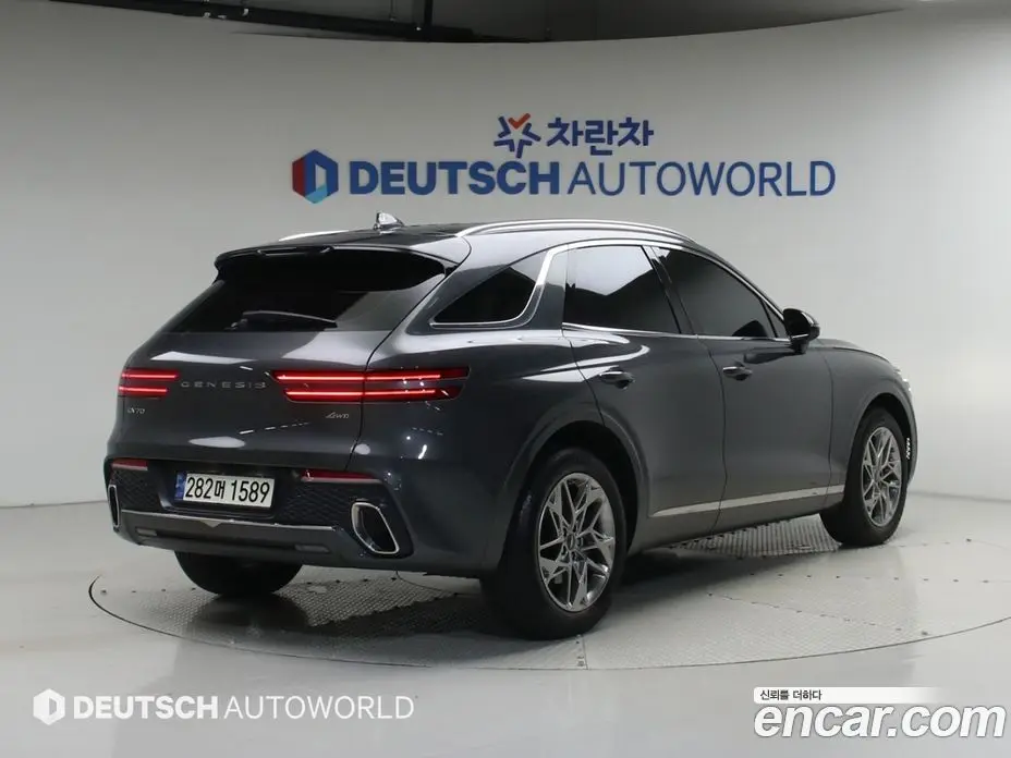 Genesis GV70 2021 2.5 автомат (гидро), фото 2 Genesis GV70 2021 2.5 автомат (гидро), фото 2