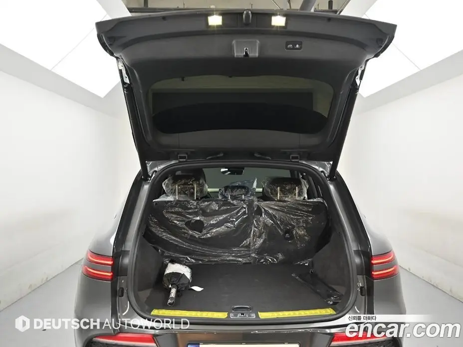 Genesis GV70 2021 2.5 автомат (гидро), фото 19 Genesis GV70 2021 2.5 автомат (гидро), фото 19