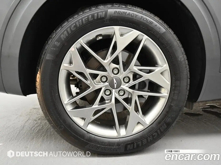 Genesis GV70 2021 2.5 автомат (гидро), фото 5 Genesis GV70 2021 2.5 автомат (гидро), фото 5