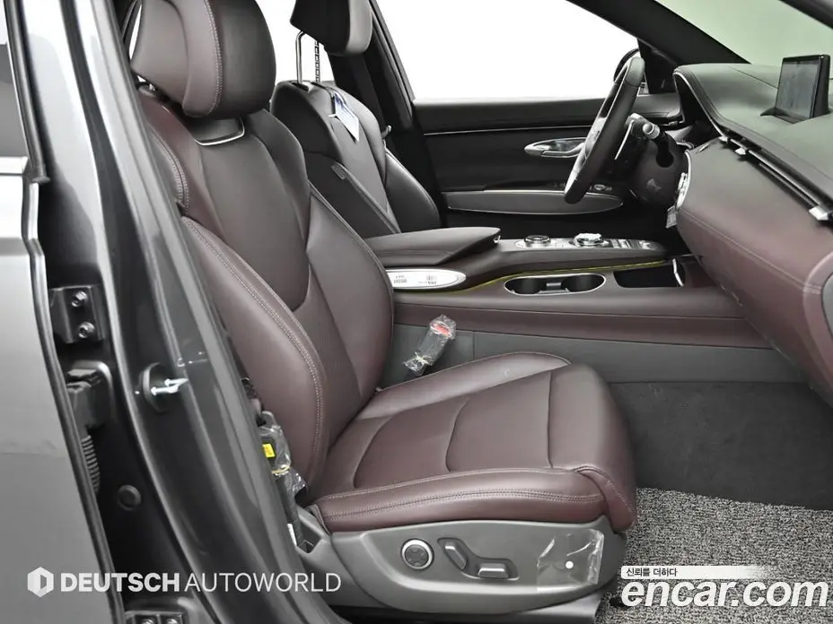 Genesis GV70 2021 2.5 автомат (гидро), фото 10 Genesis GV70 2021 2.5 автомат (гидро), фото 10