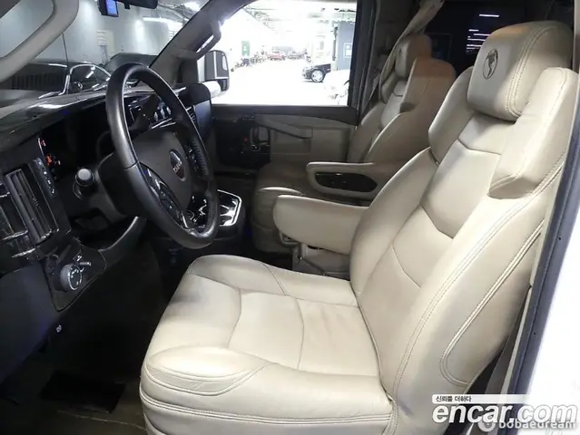 GMC Savana 2022 6.6 автомат (гидро), миниатюра 10 GMC Savana 2022 6.6 автомат (гидро), миниатюра 10