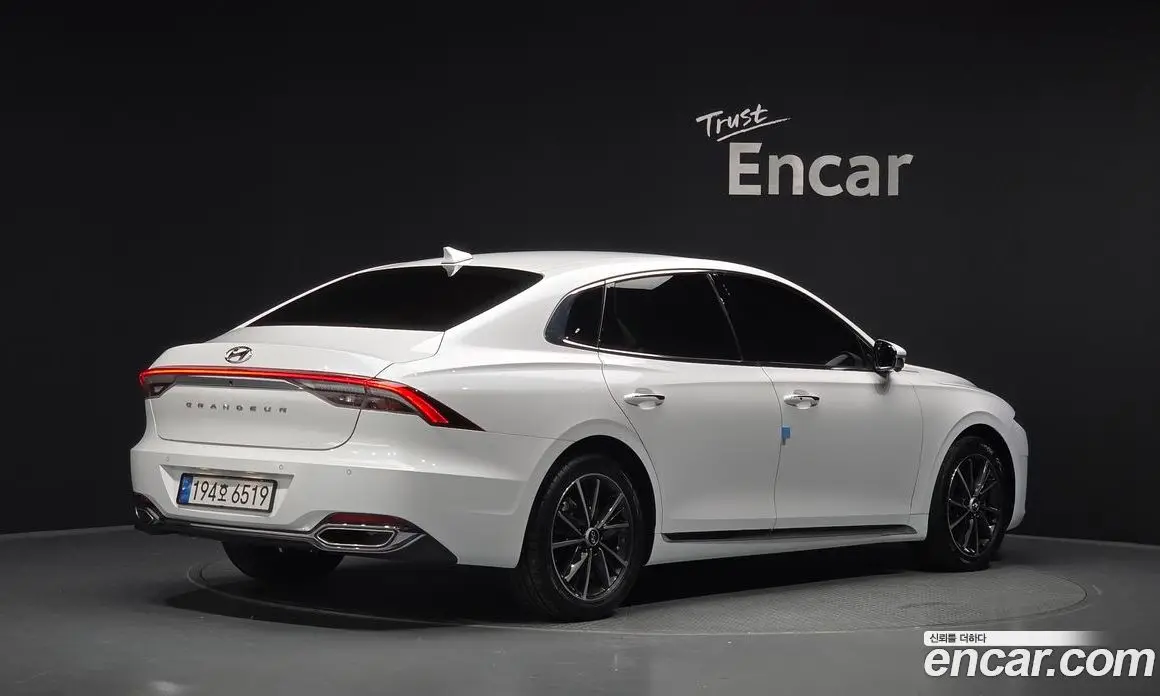 Hyundai Grandeur 2022 2.5 автомат (гидро), фото 2 Hyundai Grandeur 2022 2.5 автомат (гидро), фото 2