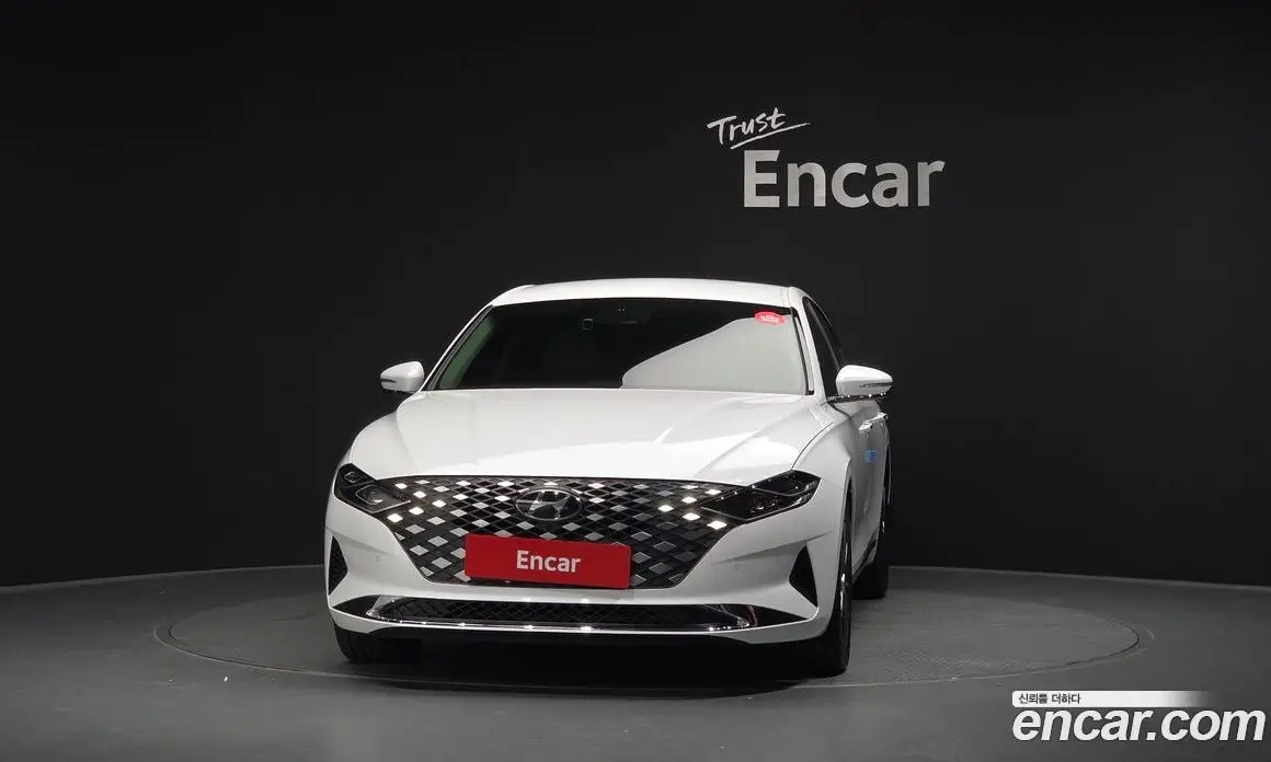 Hyundai Grandeur 2022 2.5 автомат (гидро), фото 3 Hyundai Grandeur 2022 2.5 автомат (гидро), фото 3
