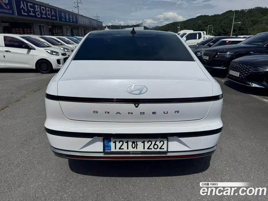 Hyundai Grandeur 2023 3.5 автомат (гидро), фото 4