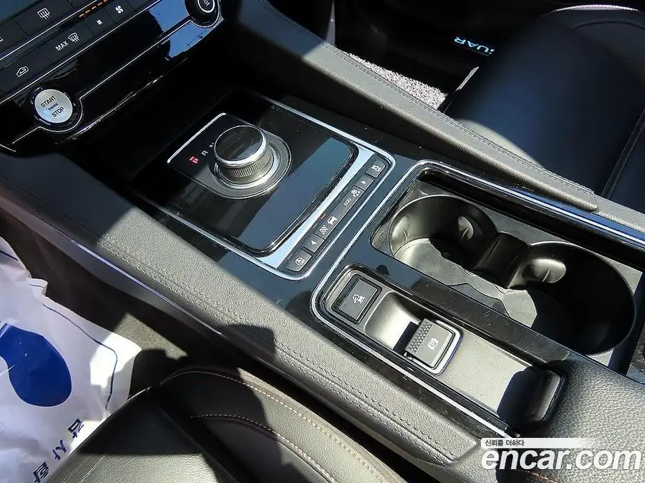 Jaguar F-Pace 2019 2.0 автомат (гидро), фото 10