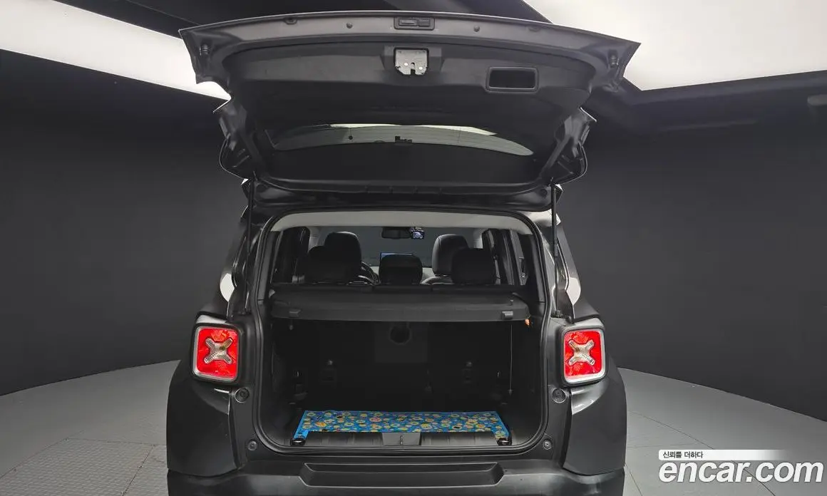 Jeep Renegade 2017 2.0 автомат (гидро), фото 20 Jeep Renegade 2017 2.0 автомат (гидро), фото 20