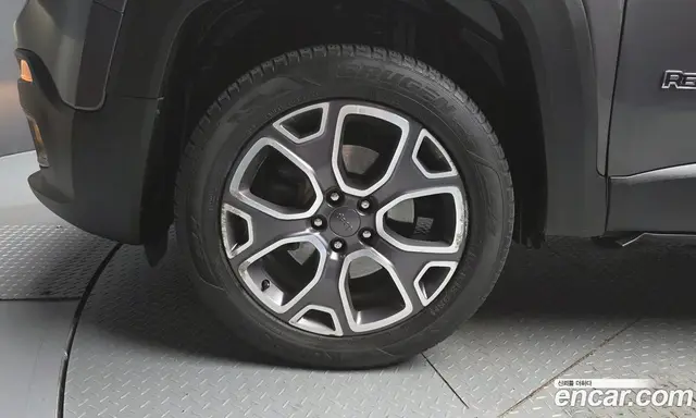 Jeep Renegade 2017 2.0 автомат (гидро), миниатюра 5 Jeep Renegade 2017 2.0 автомат (гидро), миниатюра 5
