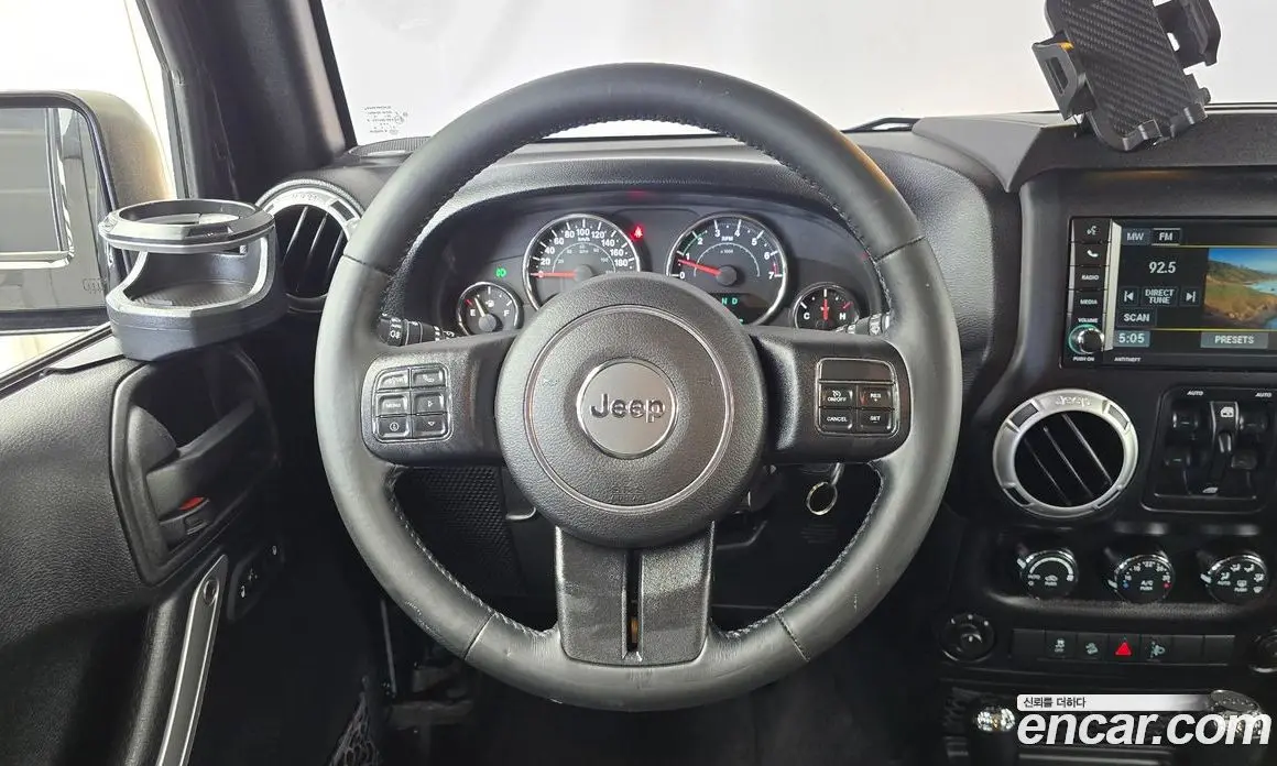 Jeep Wrangler 2015 3.6 автомат (гидро), фото 12 Jeep Wrangler 2015 3.6 автомат (гидро), фото 12
