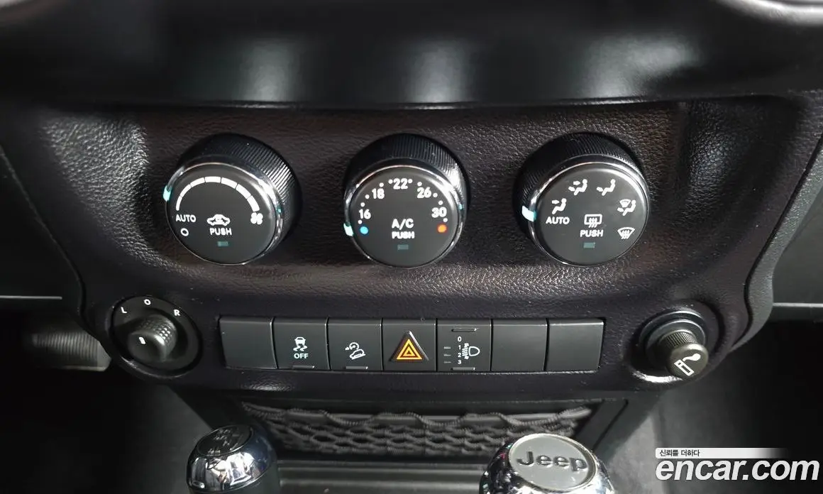 Jeep Wrangler 2015 3.6 автомат (гидро), фото 16 Jeep Wrangler 2015 3.6 автомат (гидро), фото 16