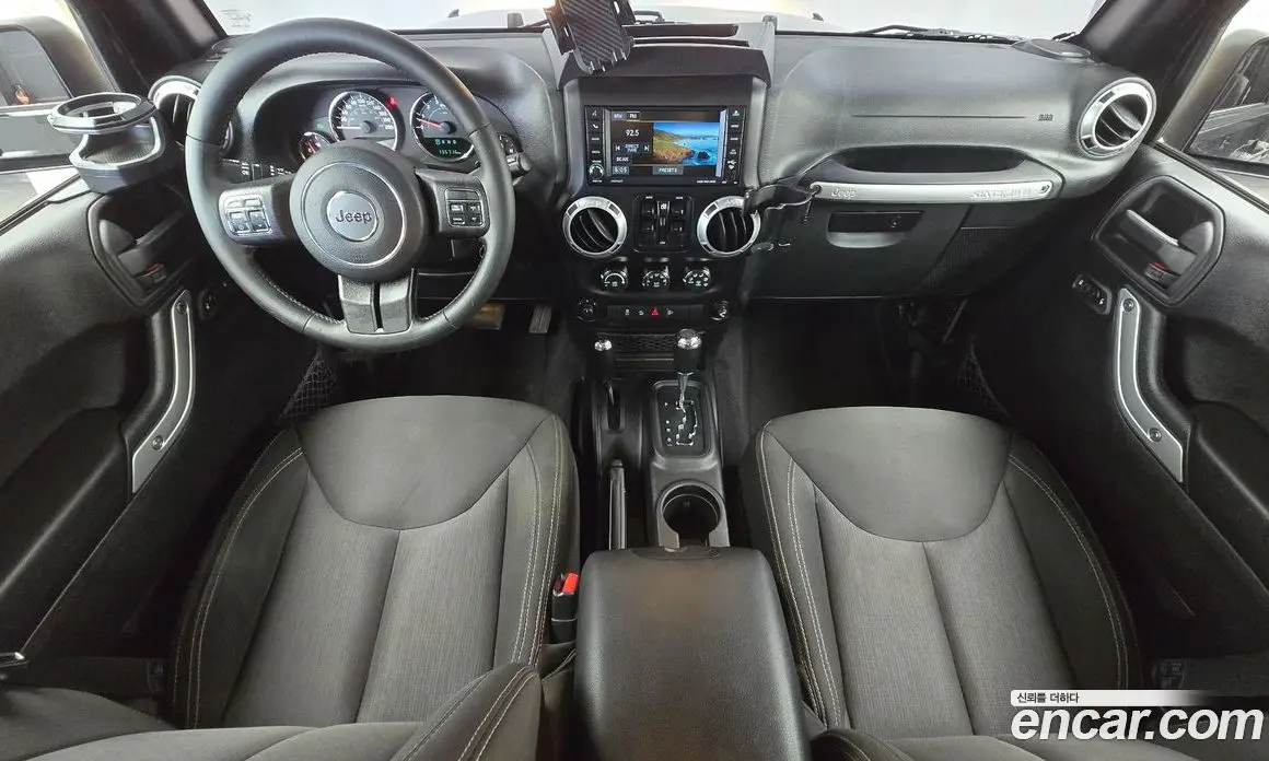 Jeep Wrangler 2015 3.6 автомат (гидро), фото 7 Jeep Wrangler 2015 3.6 автомат (гидро), фото 7