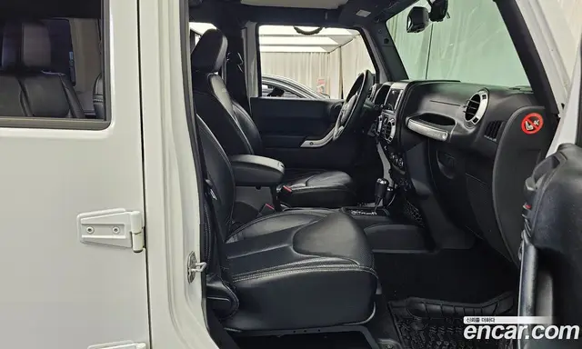 Jeep Wrangler 2015 2.8 автомат (гидро), миниатюра 11