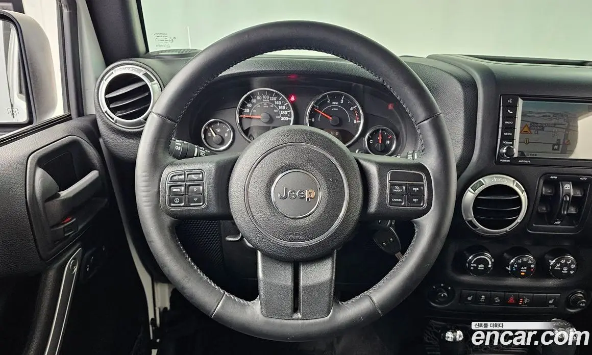 Jeep Wrangler 2015 2.8 автомат (гидро), фото 13