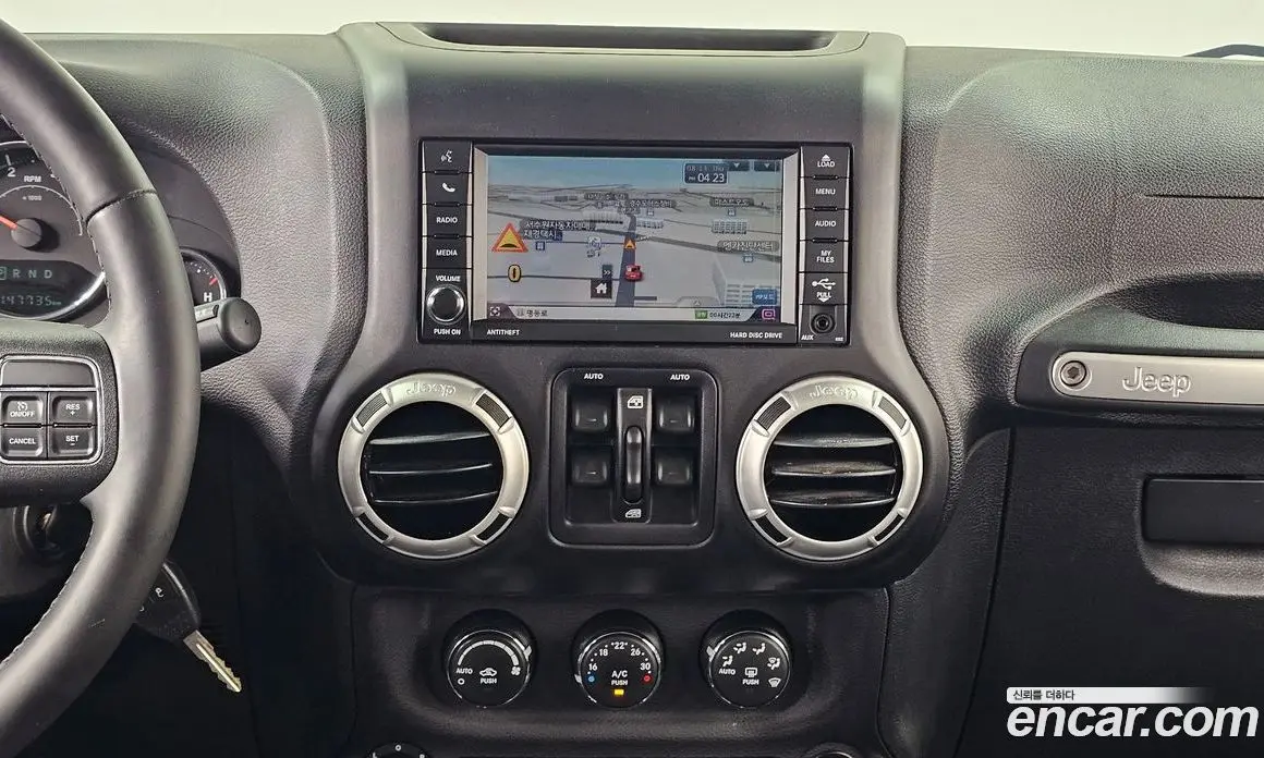 Jeep Wrangler 2015 2.8 автомат (гидро), фото 14