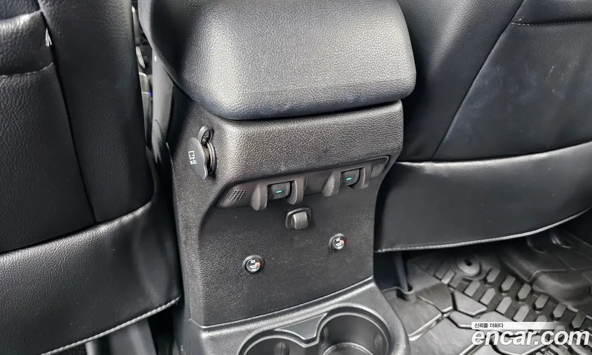Jeep Wrangler 2015 2.8 автомат (гидро), фото 18