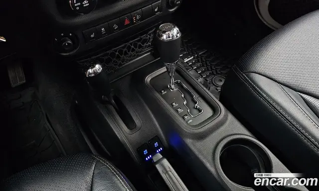 Jeep Wrangler 2015 2.8 автомат (гидро), миниатюра 9