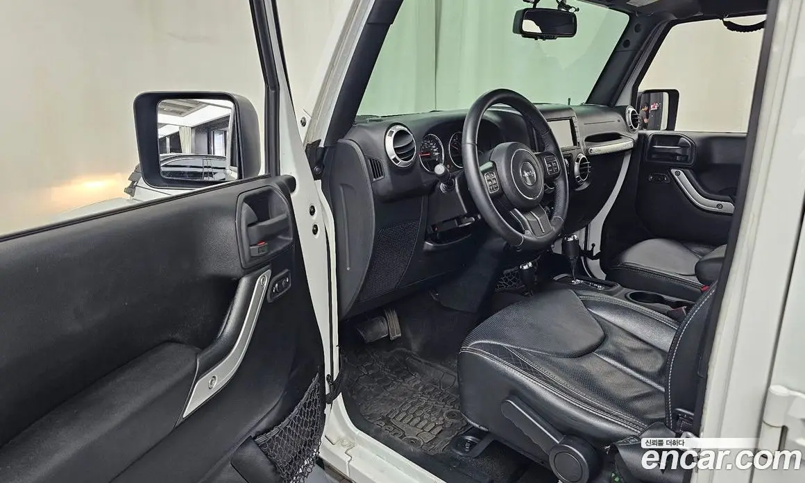 Jeep Wrangler 2015 2.8 автомат (гидро), фото 10