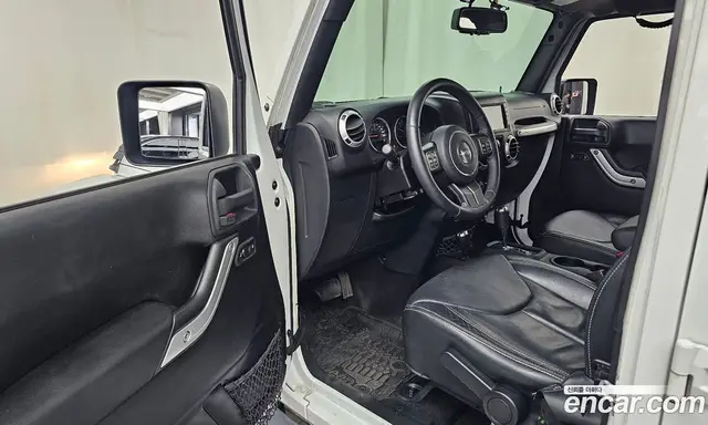 Jeep Wrangler 2015 2.8 автомат (гидро), миниатюра 10