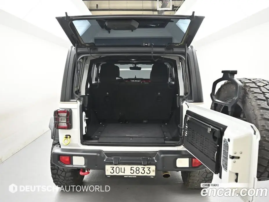 Jeep Wrangler 2018 2.0 автомат (гидро), фото 19 Jeep Wrangler 2018 2.0 автомат (гидро), фото 19