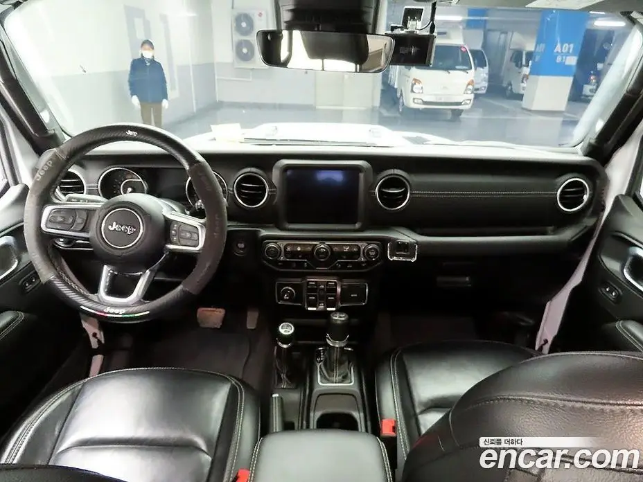 Jeep Wrangler 2022 2.0 автомат (гидро), фото 8 Jeep Wrangler 2022 2.0 автомат (гидро), фото 8