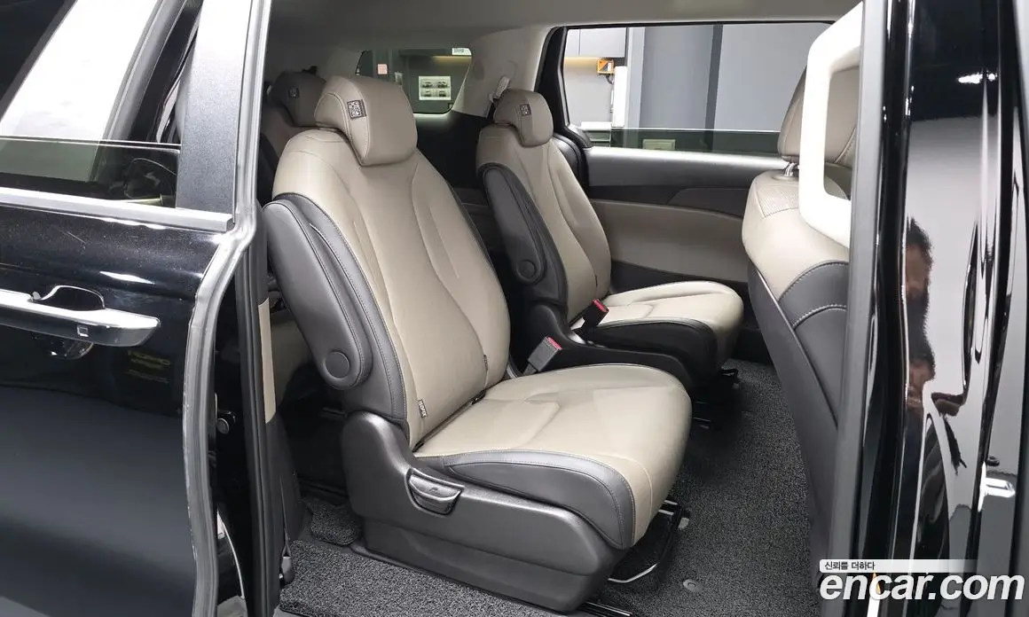Kia Carnival 2025 2.2 автомат (гидро), фото 12 Kia Carnival 2025 2.2 автомат (гидро), фото 12